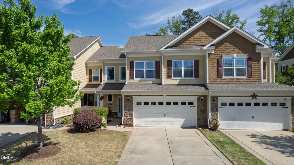 225 Mayfield Drive, Apex, NC 27539