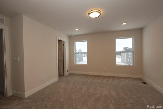 653 Swift Creek Drive, Chelsea, MI 48118