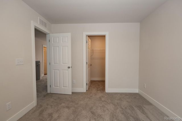 653 Swift Creek Drive, Chelsea, MI 48118