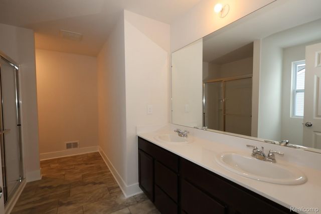 653 Swift Creek Drive, Chelsea, MI 48118