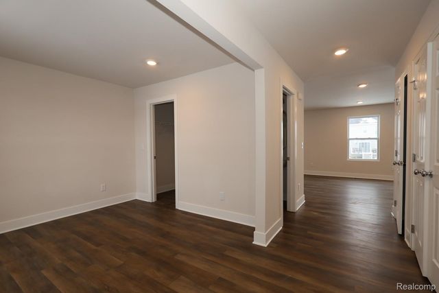 653 Swift Creek Drive, Chelsea, MI 48118