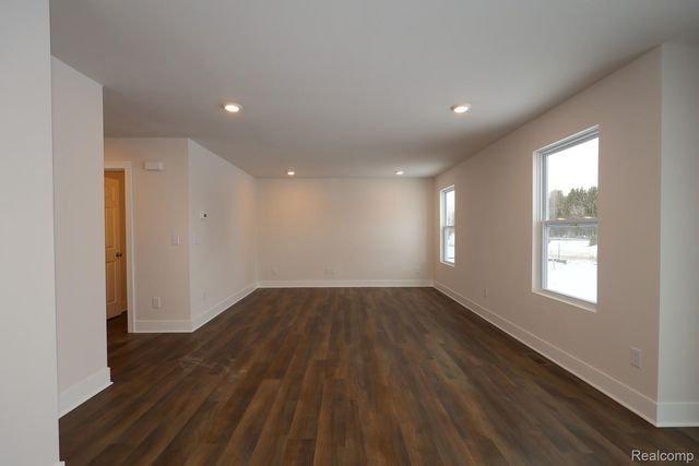 653 Swift Creek Drive, Chelsea, MI 48118