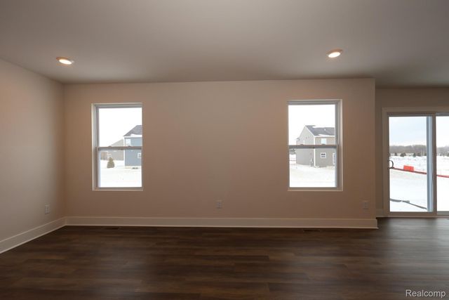 653 Swift Creek Drive, Chelsea, MI 48118