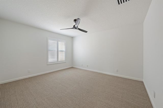 76 Princewood Lane, Palm Beach Gardens, FL 33410