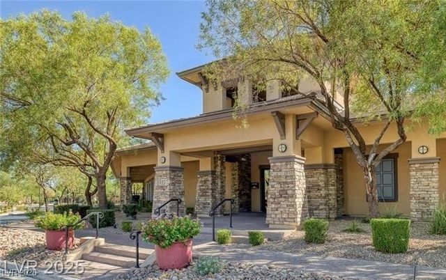 10281 Wolves Den Lane, Las Vegas, NV 89178