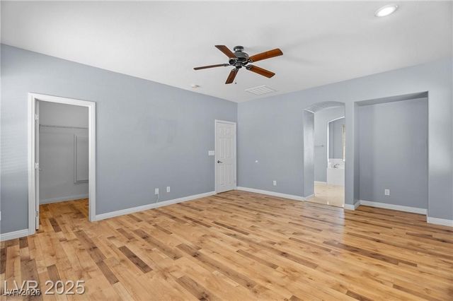 10281 Wolves Den Lane, Las Vegas, NV 89178