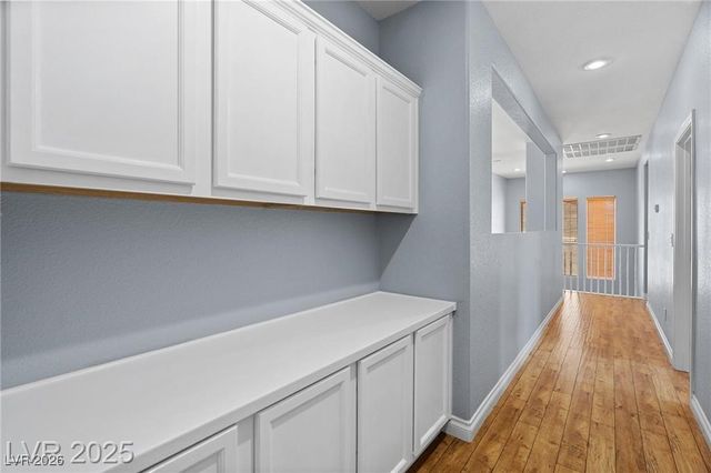 10281 Wolves Den Lane, Las Vegas, NV 89178