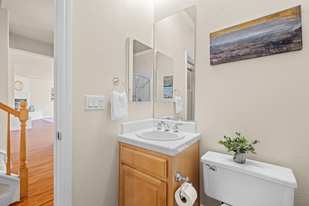 Image 23 of property listing at 4730 Westwood Ct, Dublin, CA 94568