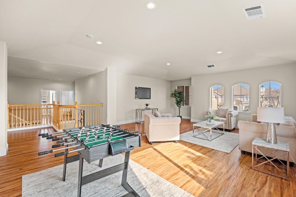 Image 30 of property listing at 4730 Westwood Ct, Dublin, CA 94568