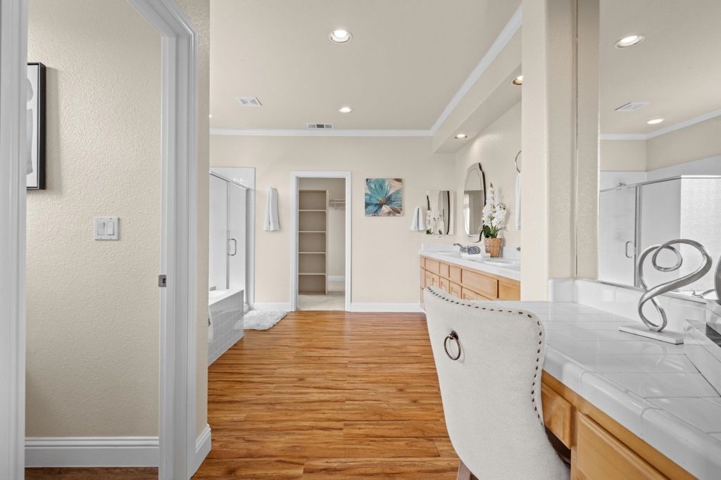 Image 38 of property listing at 4730 Westwood Ct, Dublin, CA 94568