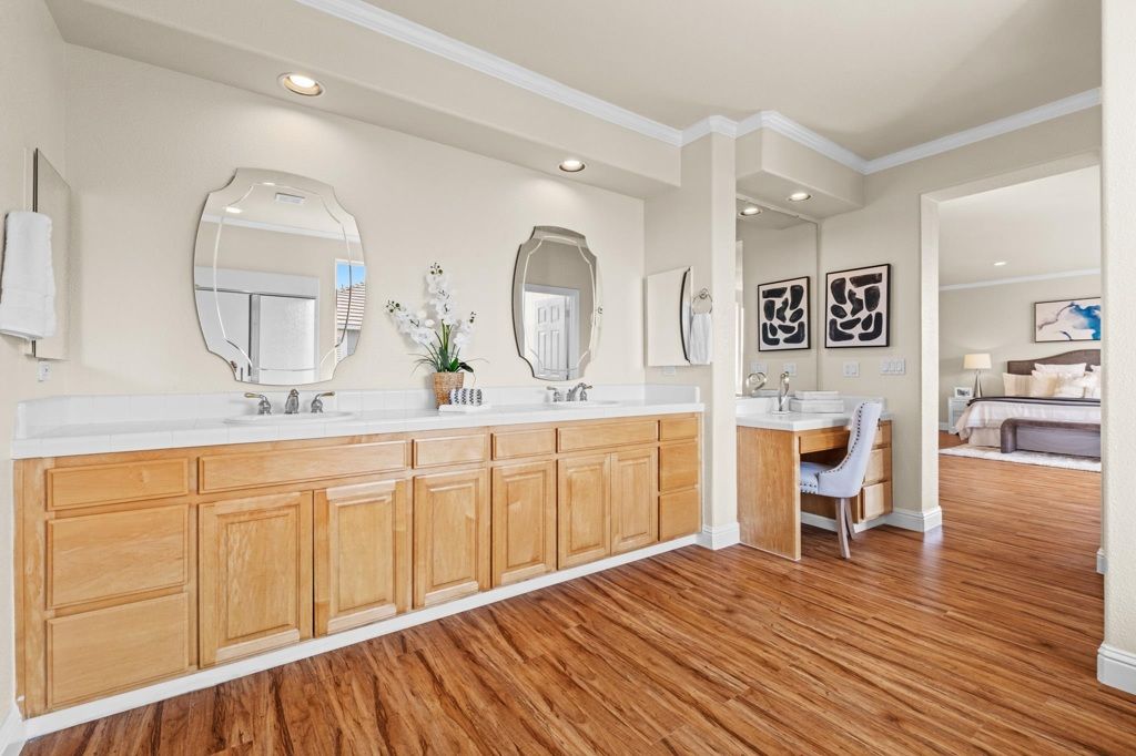 Image 41 of property listing at 4730 Westwood Ct, Dublin, CA 94568