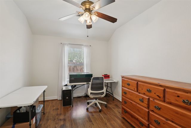 4109 Aqueduct Drive, Denton, TX 76210