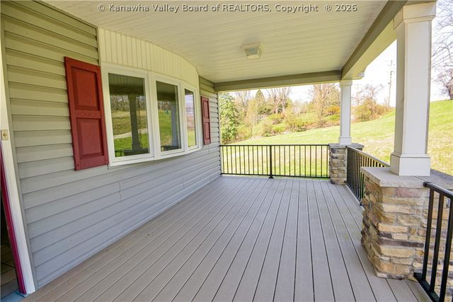 8917 Coal River Road, St Albans, WV 25177