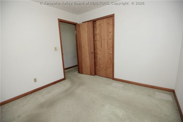 8917 Coal River Road, St Albans, WV 25177