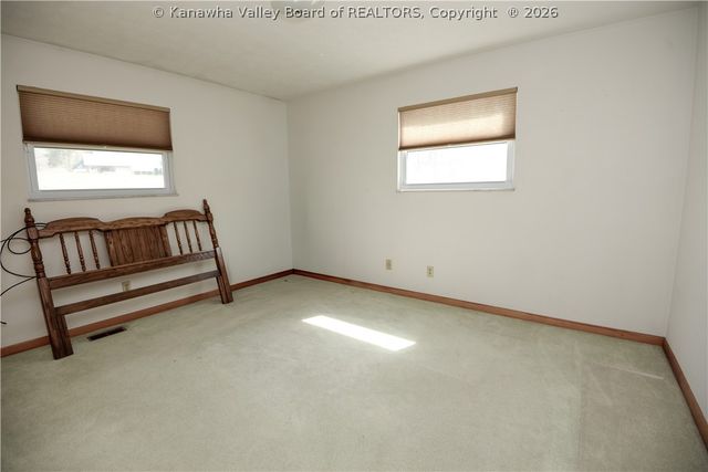 8917 Coal River Road, St Albans, WV 25177