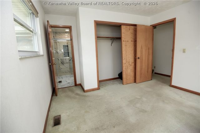 8917 Coal River Road, St Albans, WV 25177