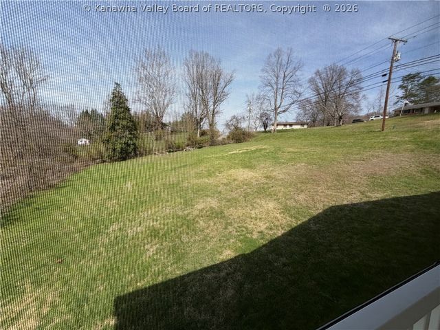 8917 Coal River Road, St Albans, WV 25177