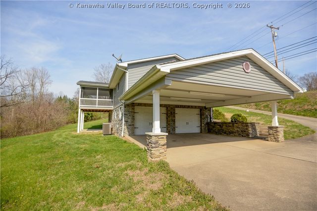 8917 Coal River Road, St Albans, WV 25177