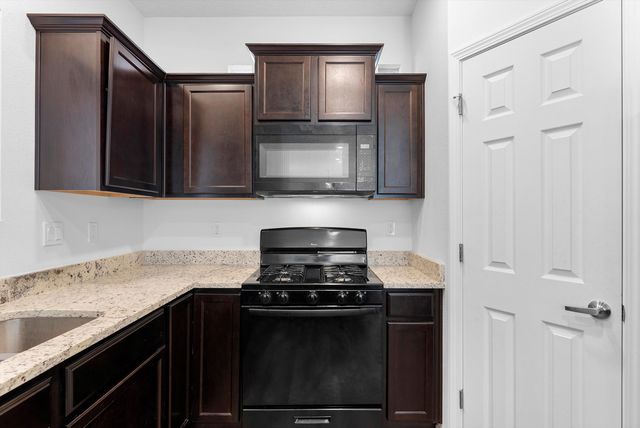 311 SAN CLEMENTE Avenue NW, Albuquerque, NM 87107