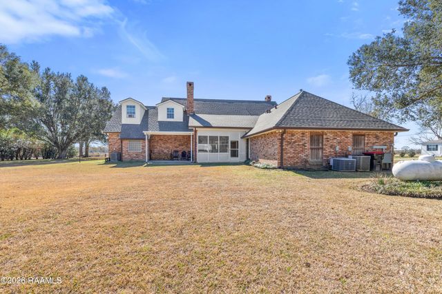 1110 Mardi Gras Road, Carencro, LA 70520