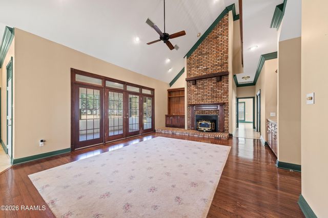 1110 Mardi Gras Road, Carencro, LA 70520