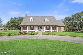 1110 Mardi Gras Road, Carencro, LA 70520