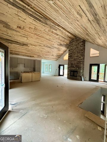 320 East Ridge Ln, Ellijay, GA 30536