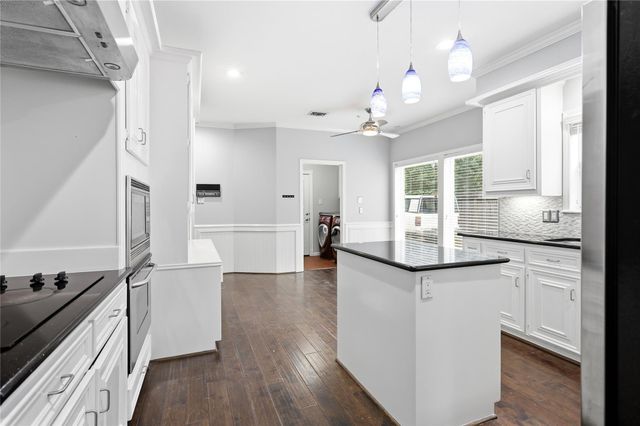 11507 Del Monte Drive, Houston, TX 77077
