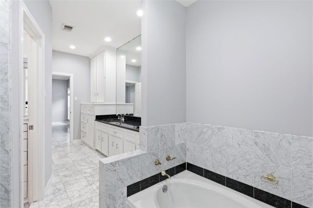 11507 Del Monte Drive, Houston, TX 77077