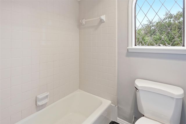 11507 Del Monte Drive, Houston, TX 77077