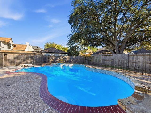 11507 Del Monte Drive, Houston, TX 77077