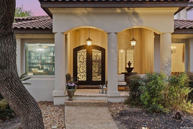 1 Belcourt Pl, San Antonio, TX 78257