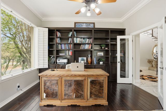 1 Belcourt Pl, San Antonio, TX 78257