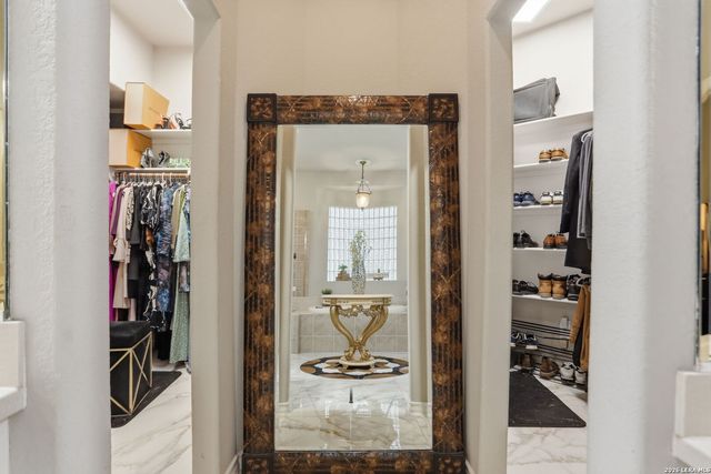 1 Belcourt Pl, San Antonio, TX 78257