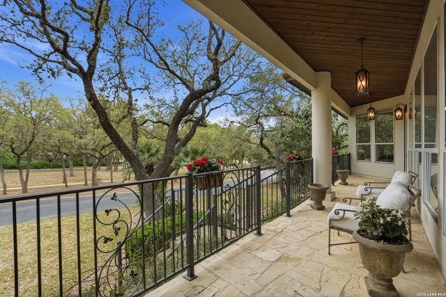 1 Belcourt Pl, San Antonio, TX 78257