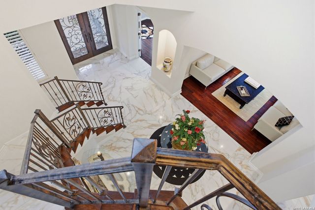 1 Belcourt Pl, San Antonio, TX 78257