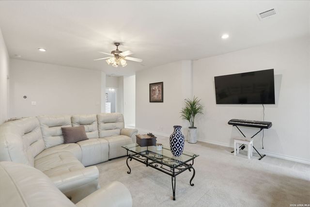 1 Belcourt Pl, San Antonio, TX 78257