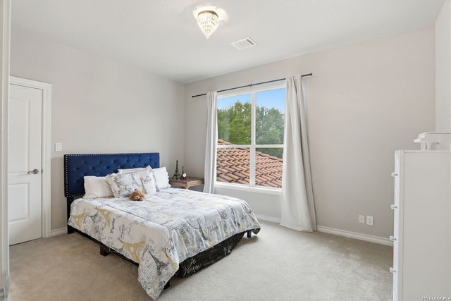 1 Belcourt Pl, San Antonio, TX 78257