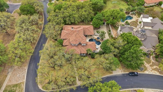1 Belcourt Pl, San Antonio, TX 78257