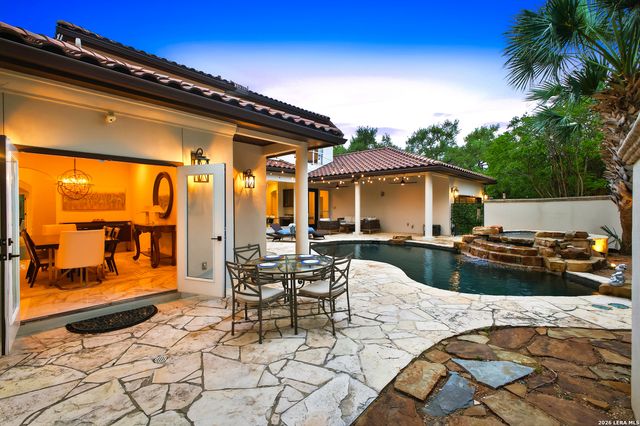 1 Belcourt Pl, San Antonio, TX 78257