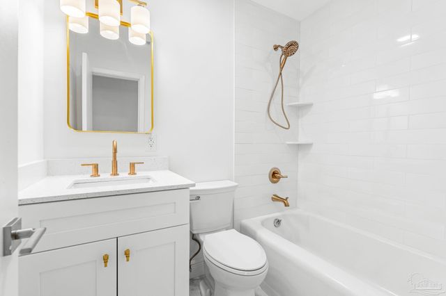 6215 Keating Rd, Pensacola, FL 32504