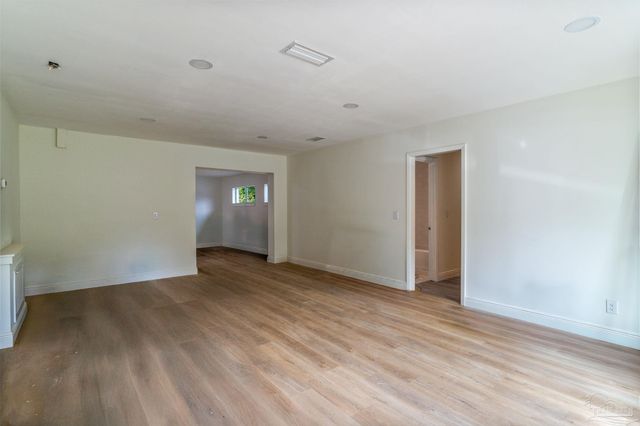 6215 Keating Rd, Pensacola, FL 32504