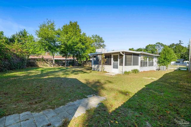 6215 Keating Rd, Pensacola, FL 32504
