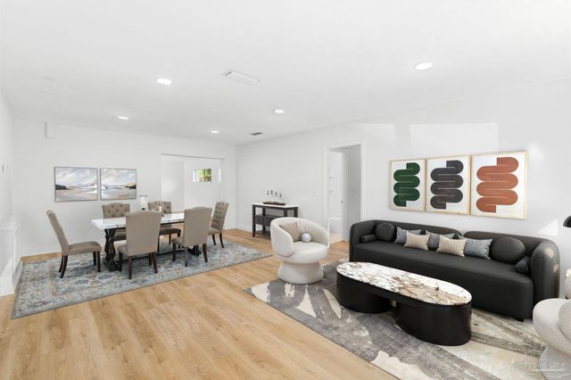 6215 Keating Rd, Pensacola, FL 32504