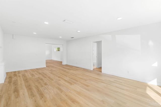 6215 Keating Rd, Pensacola, FL 32504