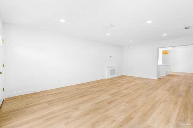 6215 Keating Rd, Pensacola, FL 32504