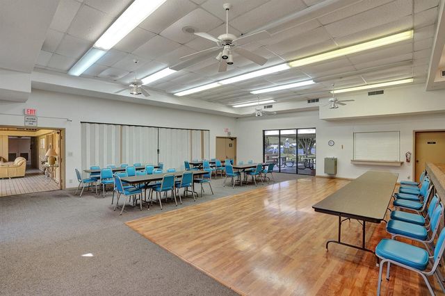 4550 NW 18th Avenue 406, Deerfield Beach, FL 33064