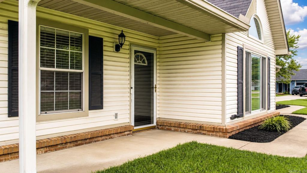 11 Fawn Drive, Ward, AR 72176