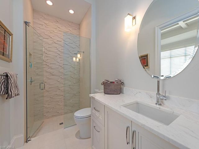 545 13th AVE S, Naples, FL 34102