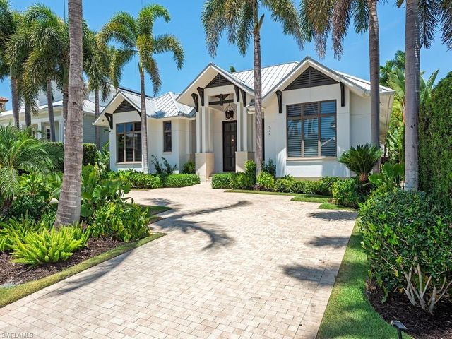 545 13th AVE S, Naples, FL 34102